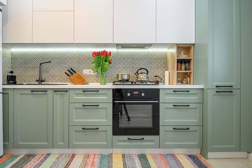 Custom Kitchen Cabinets: Building a Kitchen That Works for You